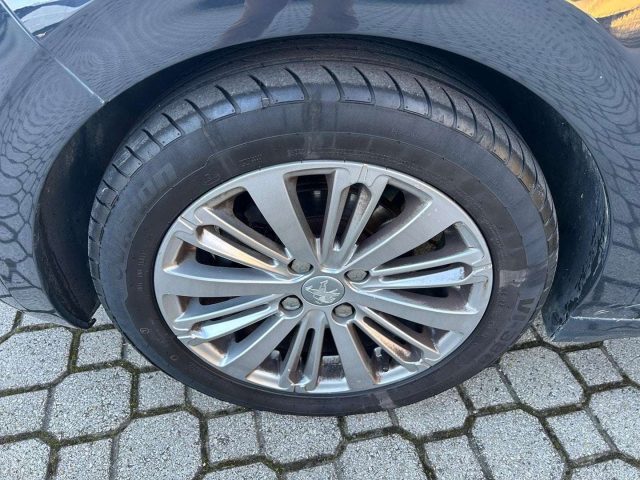 PEUGEOT 208 I 2015 5 PORTE 1.6 BLUEHDI 75CV  - foto 15