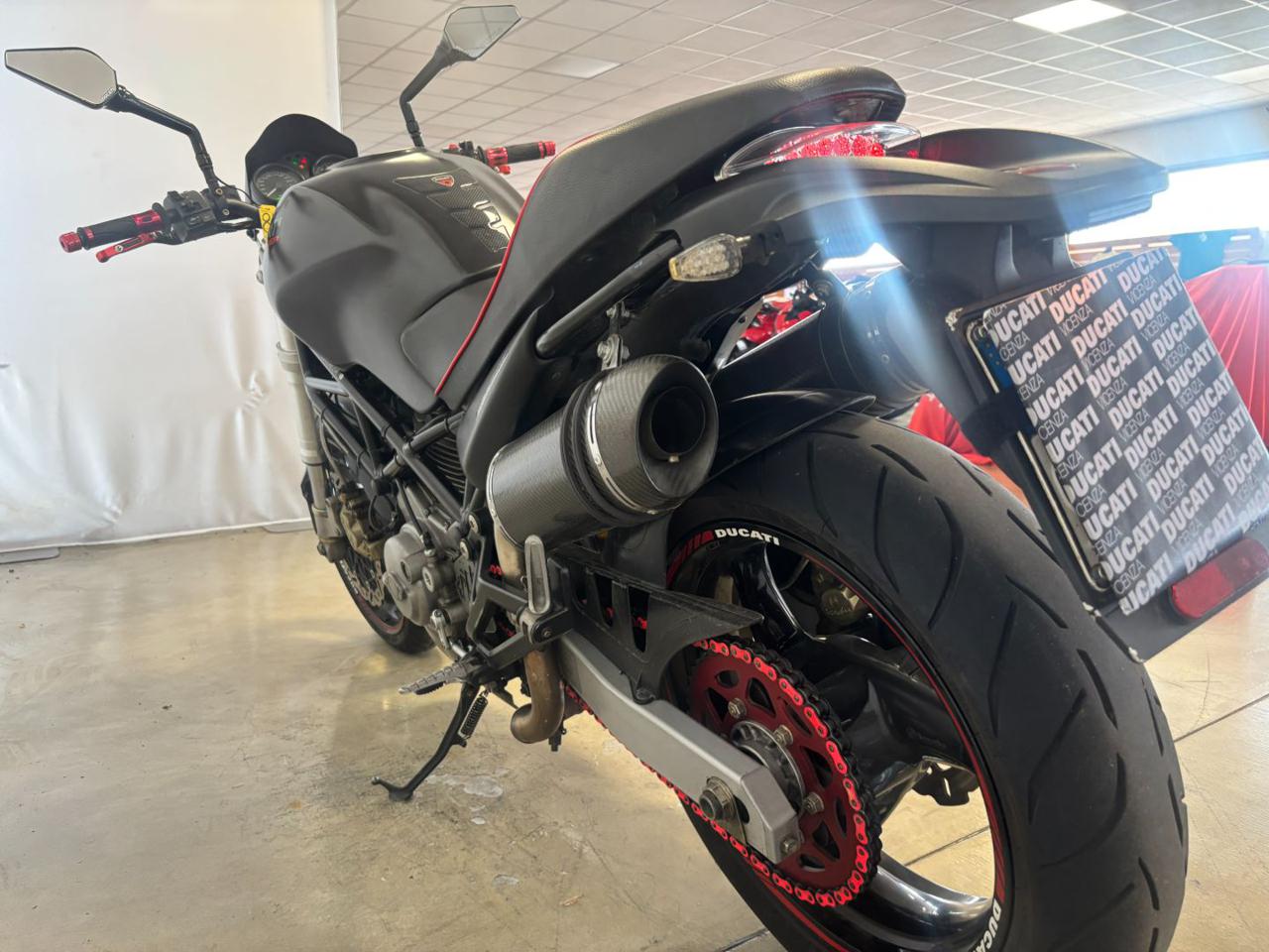 immagine usato DUCATI Monster 400 MONSTER 400