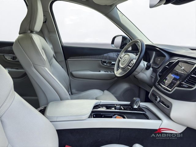 VOLVO XC90 T8 RECHARGE AWD PLUG-IN HYBRID A - foto 11