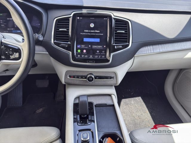 VOLVO XC90 T8 RECHARGE AWD PLUG-IN HYBRID A - foto 15