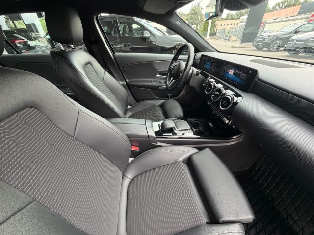 MERCEDES-BENZ A 180 D AUTOMATIC SPORT - foto 9