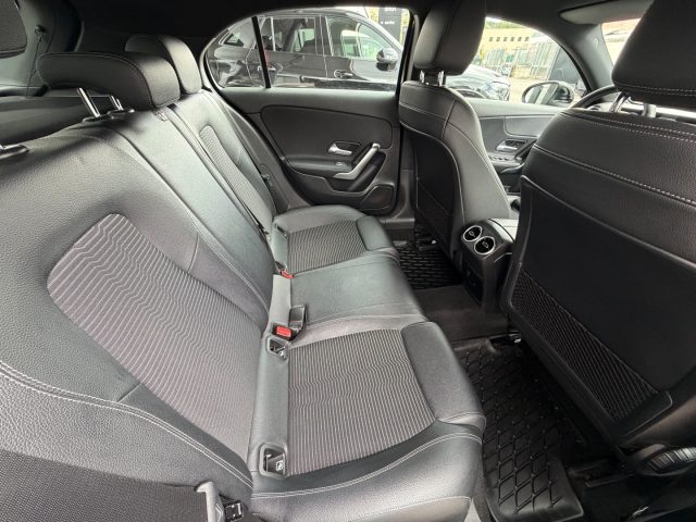 MERCEDES-BENZ A 180 D AUTOMATIC SPORT - foto 13