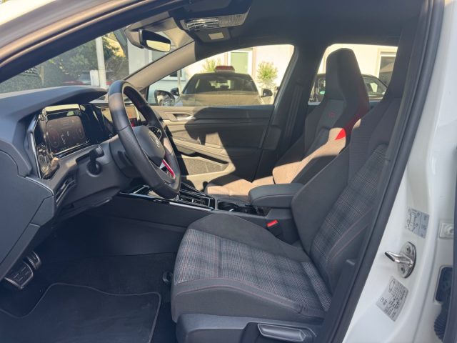 VOLKSWAGEN GOLF 2.0 TSI DSG GTI - foto 12