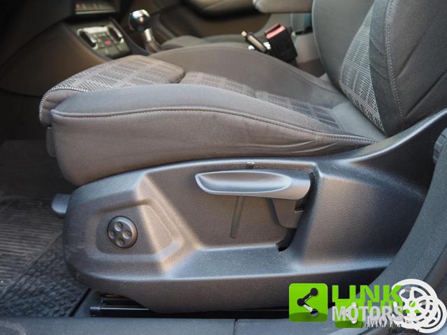 AUDI Q3 2.0 TDI 120 CV S TRONIC SPORT - foto 38
