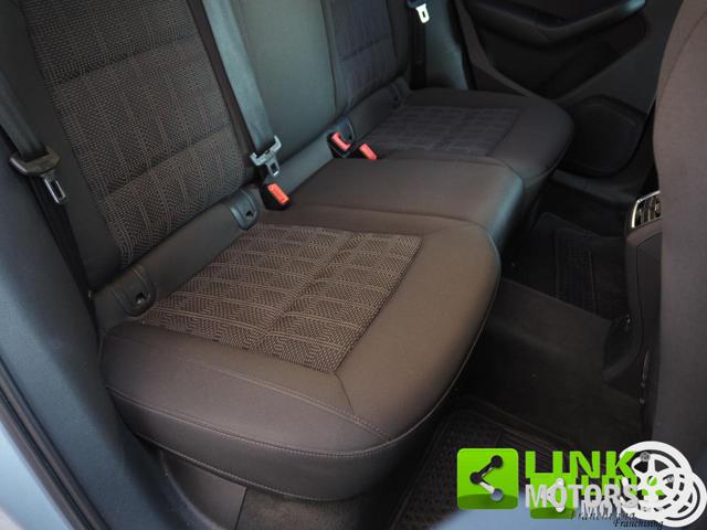 AUDI Q3 2.0 TDI 120 CV S TRONIC SPORT - foto 44