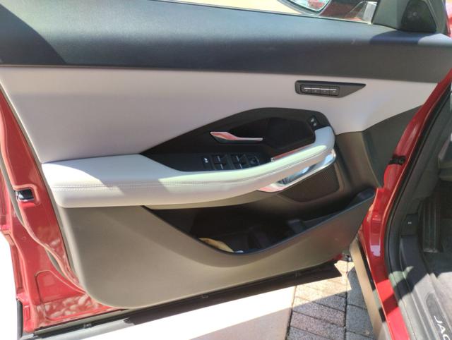 JAGUAR E-PACE 2.0D I4 163 CV AWD AUTO R-DYNAMI - foto 11