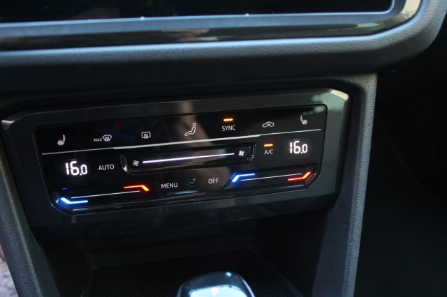 VOLKSWAGEN TIGUAN 2.0 TDI 150 CV SCR DSG - foto 14