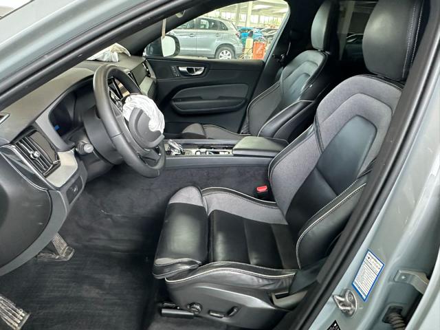 VOLVO XC60 B4 D AWD PLUS DARK - foto 13