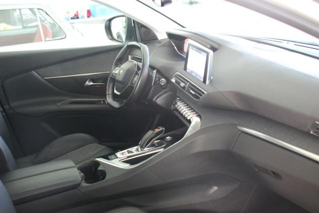 PEUGEOT 3008 EAT8.C.AUT NAVI - foto 8