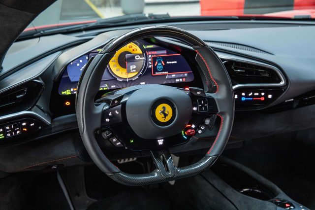 FERRARI 296 GTB CARBON+LEDS|LIFT|CAMERA|SCUDETTI - foto 13