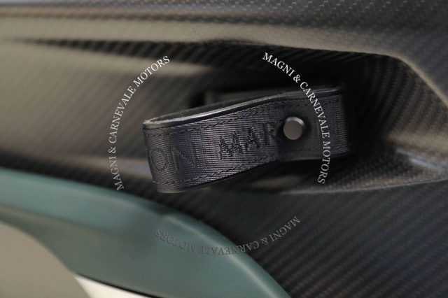 ASTON MARTIN VALOUR | 1 OF 110 LIMITED EDITION | FOR - foto 15