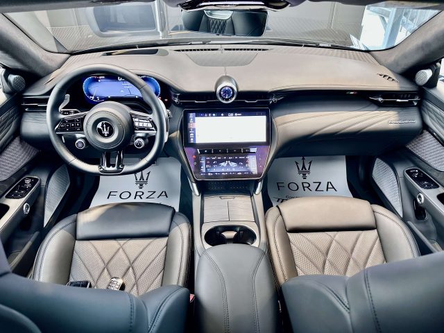 MASERATI GRANTURISMO 3.0 MODENA AWD AUTO,SEDILI VENTI - foto 15