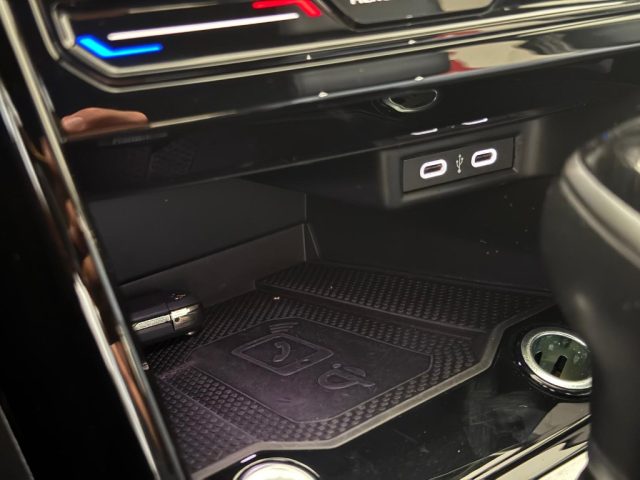 VOLKSWAGEN T-ROC 2.0 TDI 150 CV DSG R-LINE - foto 13