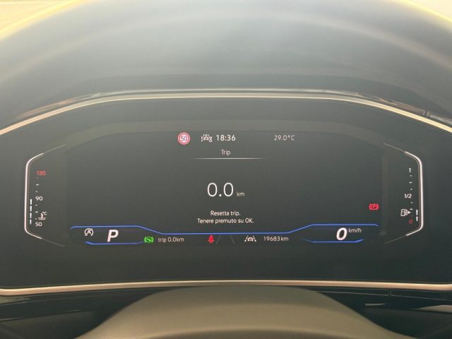VOLKSWAGEN T-ROC 2.0 TDI 150 CV DSG R-LINE - foto 15