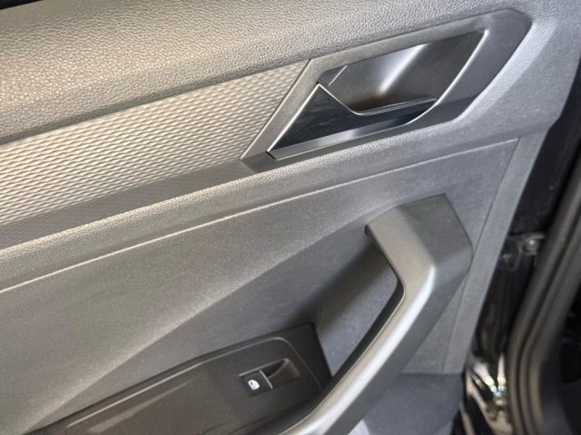 VOLKSWAGEN T-ROC 2.0 TDI 150 CV DSG R-LINE - foto 18