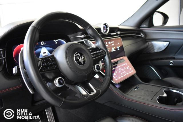 MASERATI GRECALE V6 530 CV AWD TROFEO - foto 28