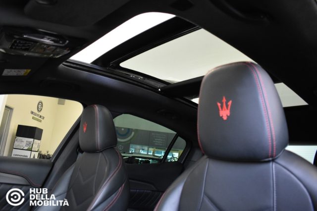 MASERATI GRECALE V6 530 CV AWD TROFEO - foto 30
