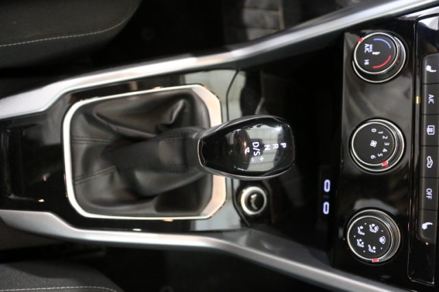 VOLKSWAGEN T-ROC 1.5 TSI ACT DSG STYLE - foto 16
