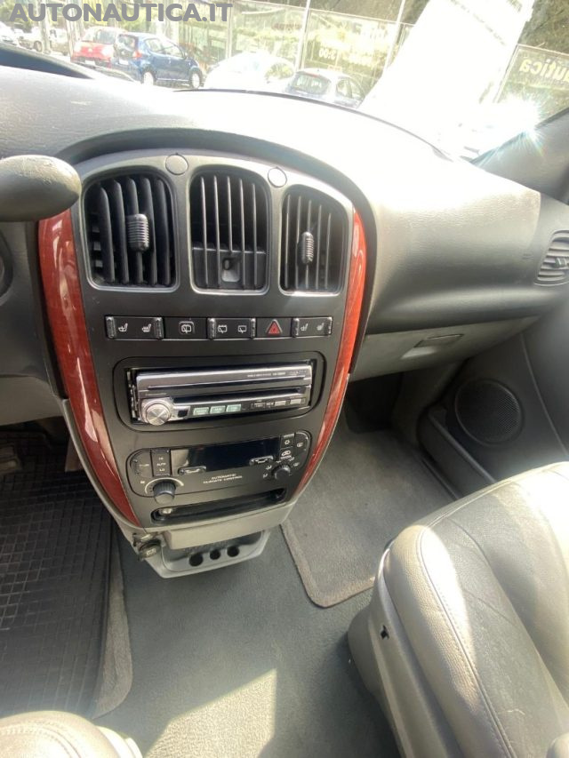 CHRYSLER VOYAGER 2.8 CRD CAT LX 150CV LEATHER AUT - foto 11