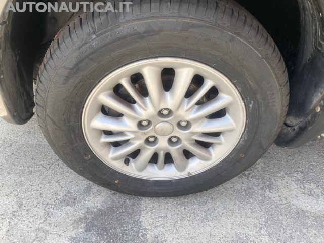 CHRYSLER VOYAGER 2.8 CRD CAT LX 150CV LEATHER AUT - foto 12