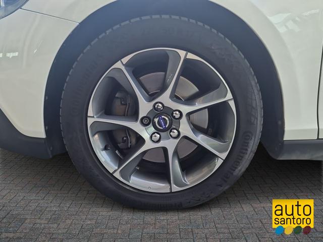 VOLVO V40 CROSS COUNTRY D2 KINETIC - foto 7