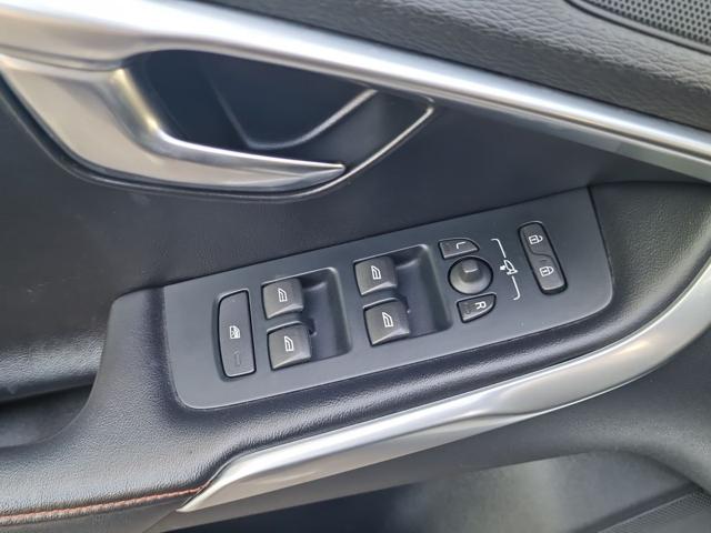 VOLVO V40 CROSS COUNTRY D2 KINETIC - foto 22