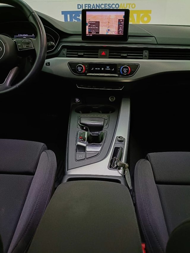 AUDI A4 AVANT 30 2.0 TDI BUSINESS SPORT  - foto 12