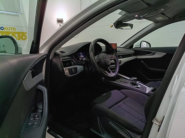 AUDI A4 AVANT 30 2.0 TDI BUSINESS SPORT  - foto 9