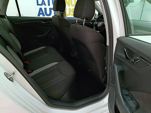 SKODA KAMIQ 1.0 TSI STYLE 110CV DSG - foto 15