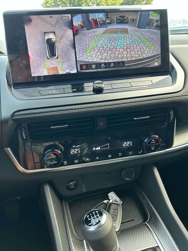 NISSAN QASHQAI 1.3 MHEV 140 N-CONNECTA - foto 11