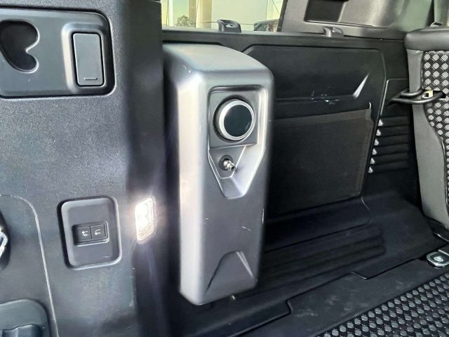 LAND ROVER DEFENDER VII 2020 110 110 3.0 I6 MHEV SE  - foto 10