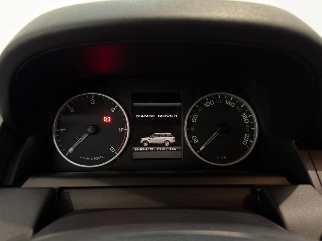LAND ROVER RANGE ROVER 3.0 SDV6 HSE - foto 9
