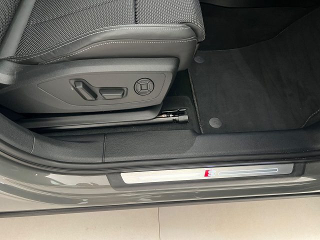 AUDI Q3 45 TFSI E S TRONIC S LINE EDITIO - foto 14