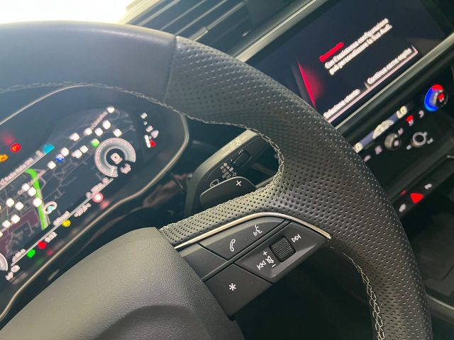 AUDI Q3 45 TFSI E S TRONIC S LINE EDITIO - foto 19