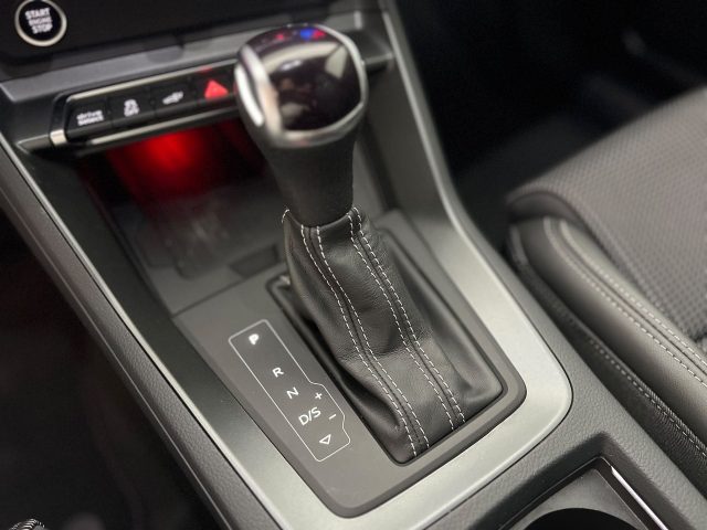 AUDI Q3 45 TFSI E S TRONIC S LINE EDITIO - foto 22