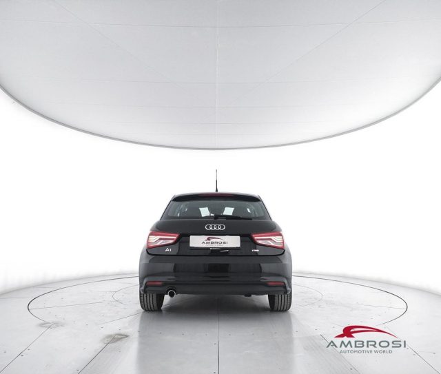 AUDI A1 1.4 TDI ULTRA METAL - foto 6