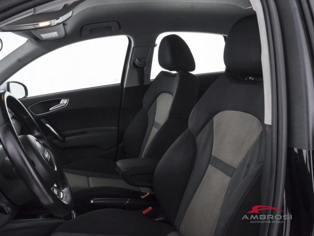 AUDI A1 1.4 TDI ULTRA METAL - foto 9