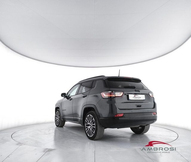 JEEP COMPASS 1.5 TURBO T4 MHEV SUMMIT 2WD 130 - foto 4