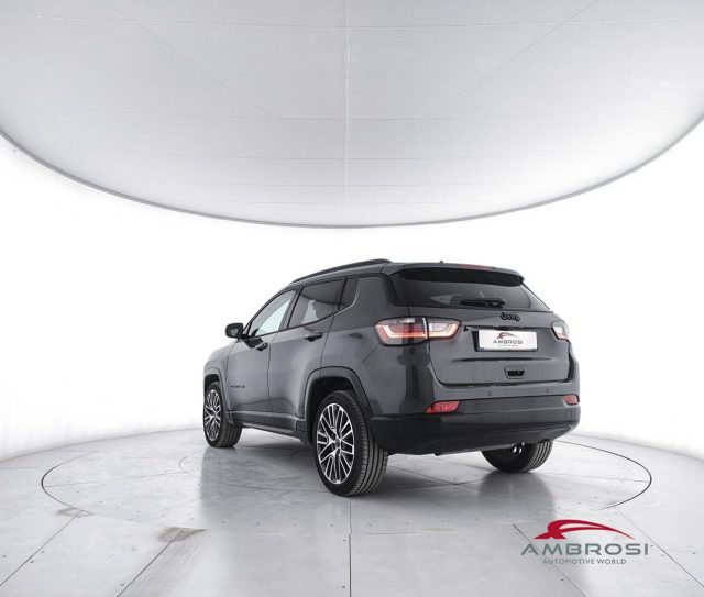 JEEP COMPASS 1.5 TURBO T4 MHEV SUMMIT 2WD 130 - foto 4