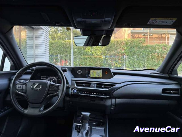 LEXUS UX 250H 2.0 BUSINESS TELECAMERA POST. IV - foto 25