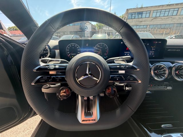 MERCEDES-BENZ A 35 AMG 4MATIC PREMIUM PLUS - foto 8