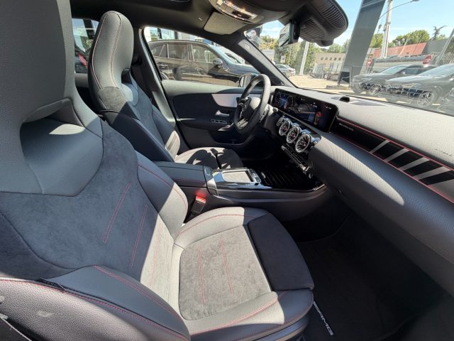 MERCEDES-BENZ A 35 AMG 4MATIC PREMIUM PLUS - foto 17