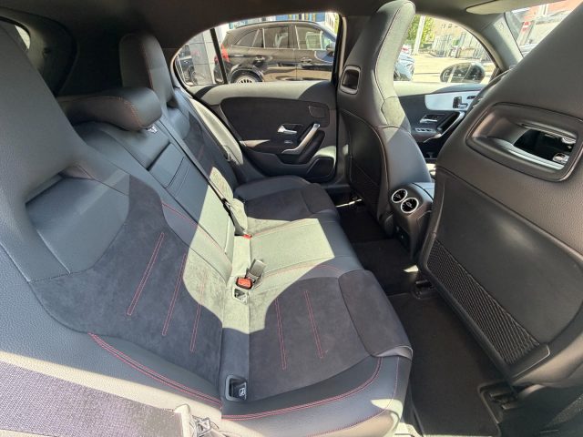 MERCEDES-BENZ A 35 AMG 4MATIC PREMIUM PLUS - foto 18