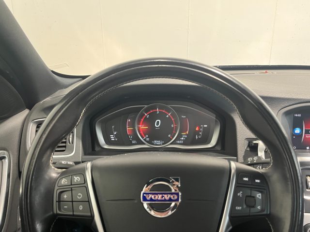 VOLVO V60 2.0 D2 GEARTRONIC DYNAMIC EDITIO - foto 6