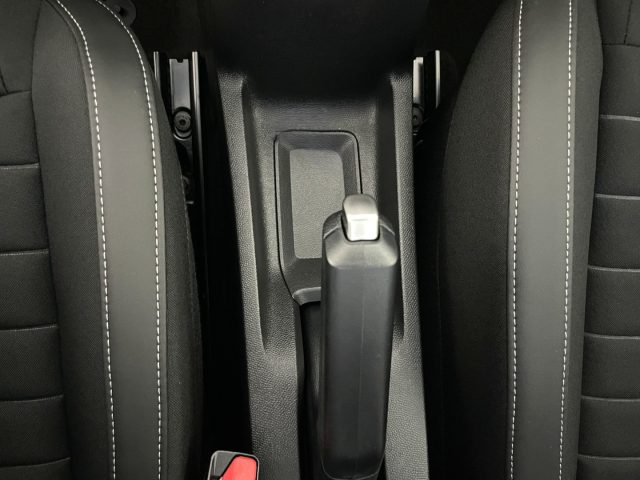 CITROEN C3 1.2 PURE TECH 100 CV MAX KM0 MY2 - foto 24