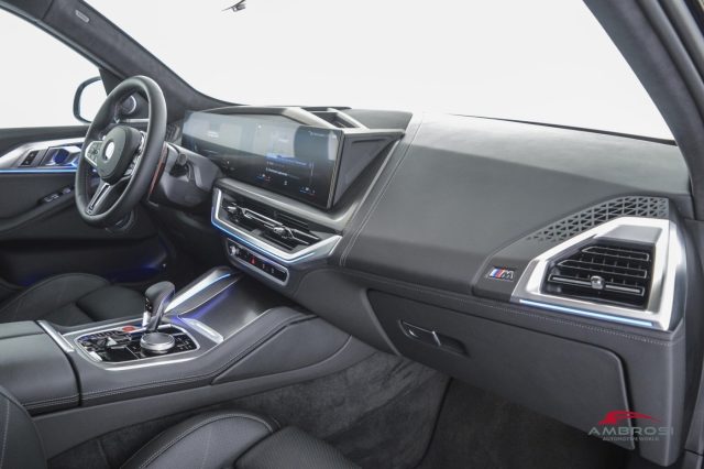 BMW XM SERIES M - foto 10