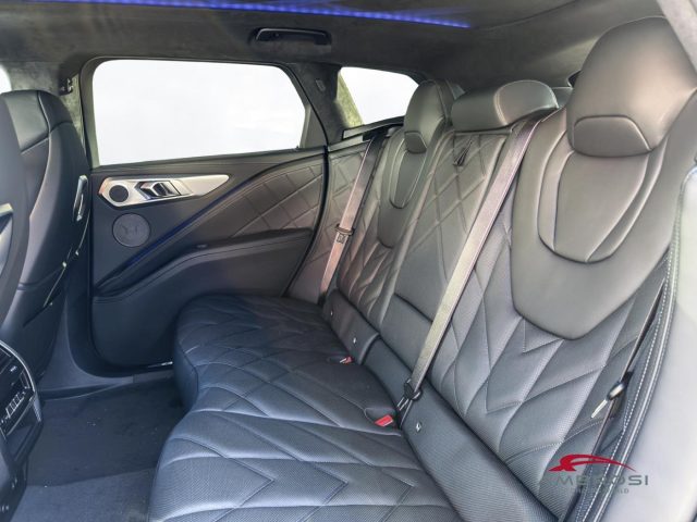 BMW XM 50E - foto 11