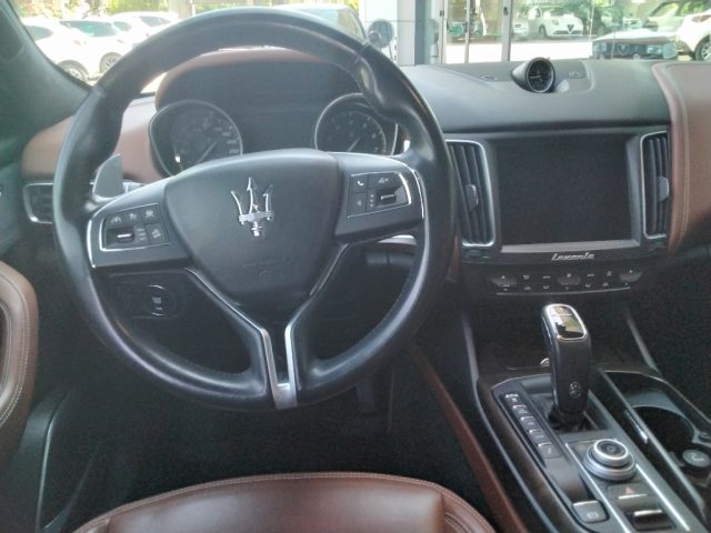 MASERATI LEVANTE V6 AWD GRANSPORT - foto 11