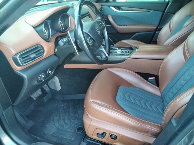 MASERATI LEVANTE V6 AWD GRANSPORT - foto 12