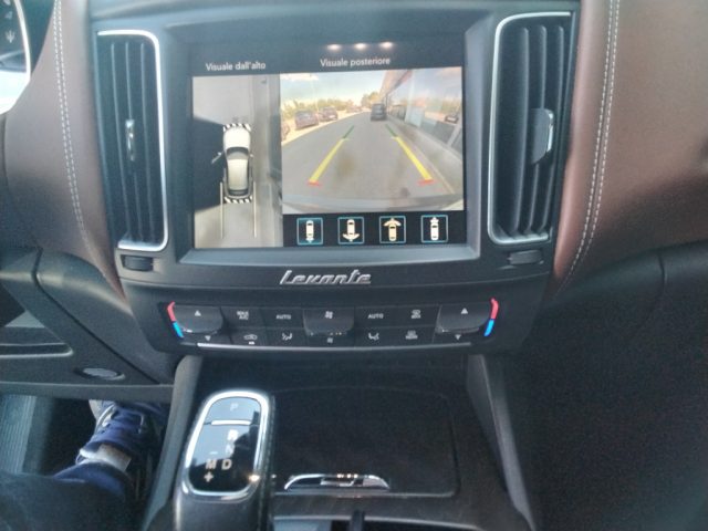 MASERATI LEVANTE V6 AWD GRANSPORT - foto 17